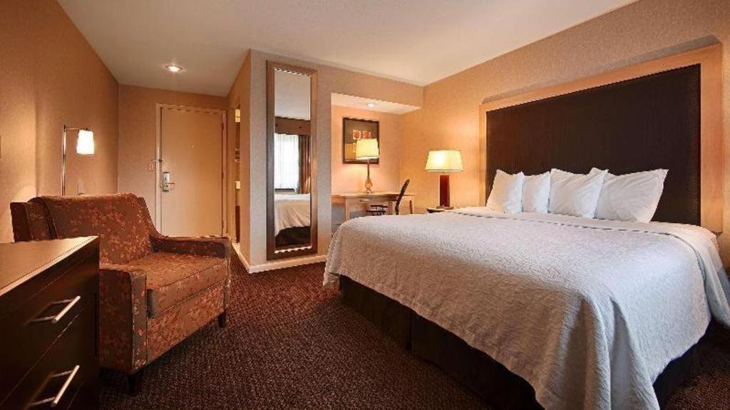Best Western River Terrace Cheboygan Exterior foto