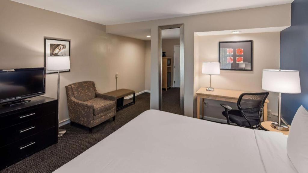 Best Western River Terrace Cheboygan Exterior foto